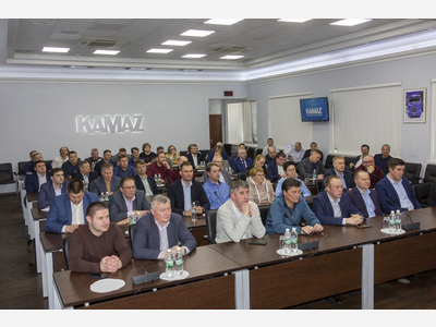 Делегация промышленников Удмуртии посетила «КАМАЗ»